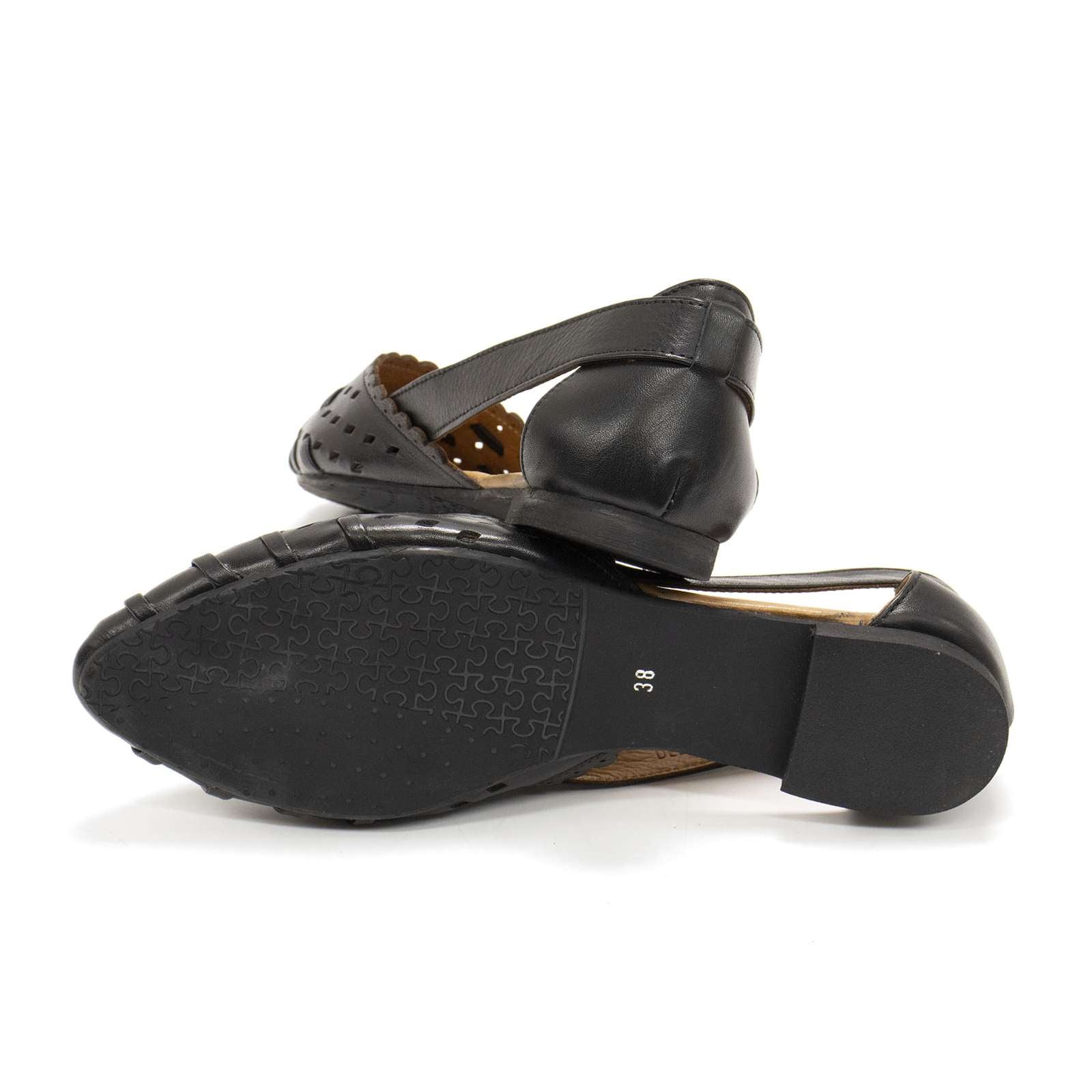 Spring Step Women Delorse Pointed Toe Slip On Flats