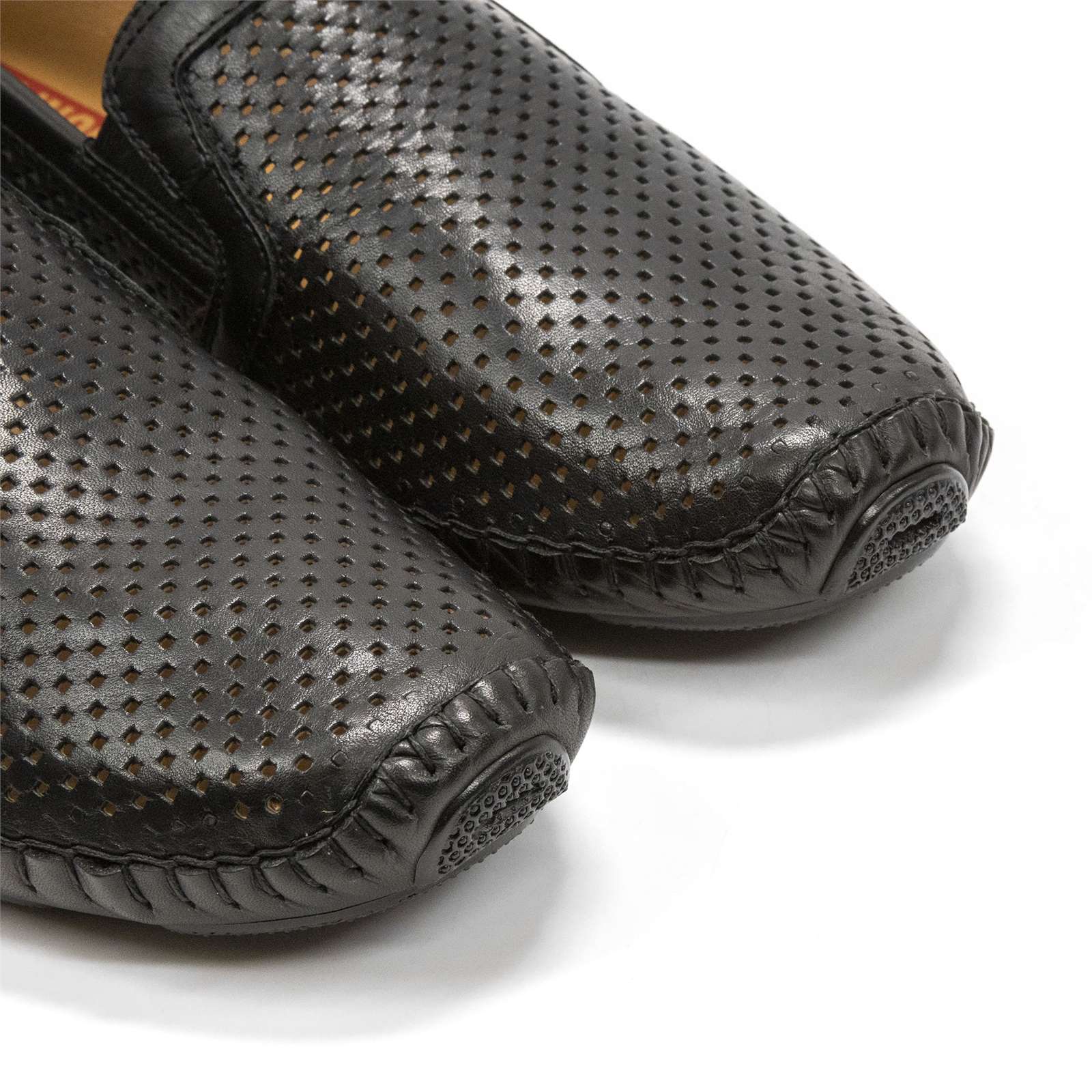 Pikolinos Men Jerez Perforated Loafer