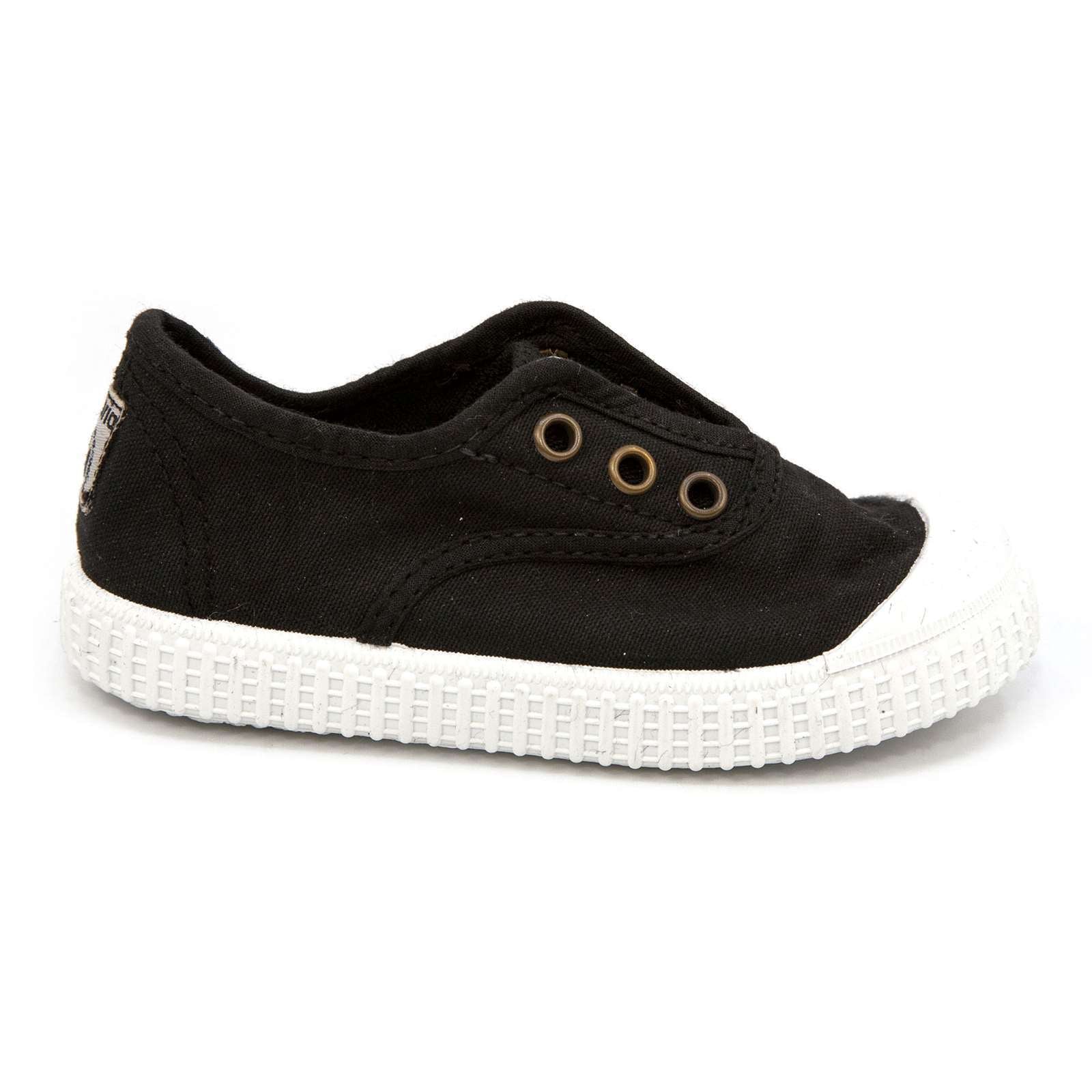 Victoria Boy 1915 Inglesa Slip-On Canvas Shoes