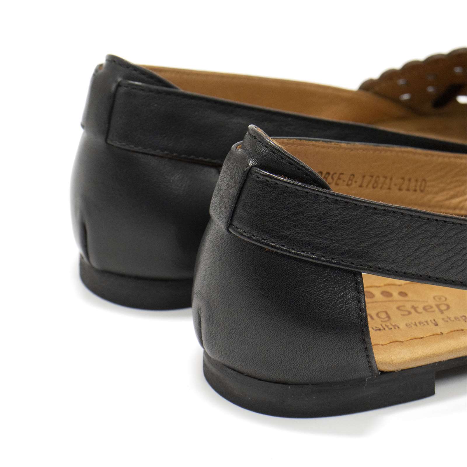 Spring Step Women Delorse Pointed Toe Slip On Flats