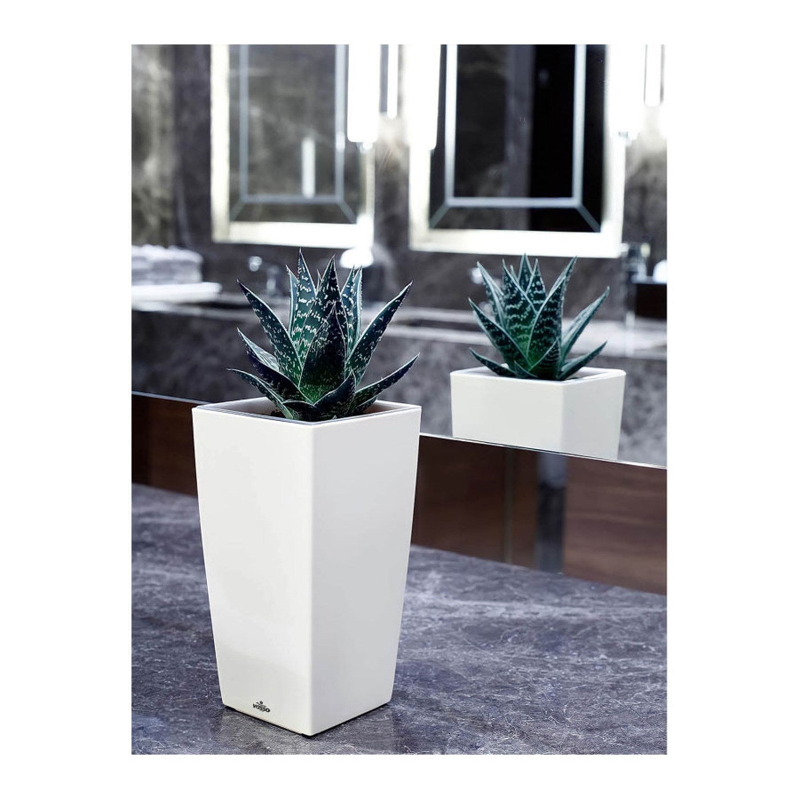 Vasso Kalika Vina Self Watering Pots White