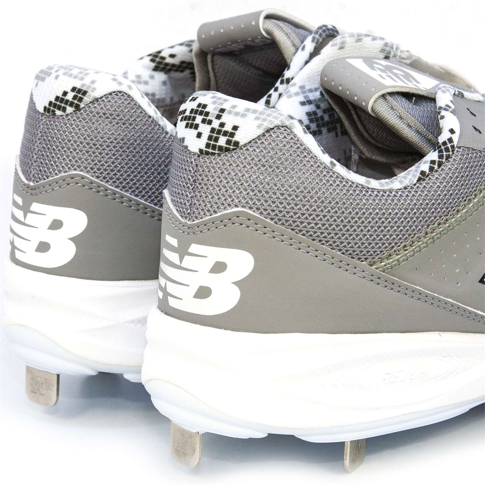 New Balance Men Tupelo V1 Baseball Cleats