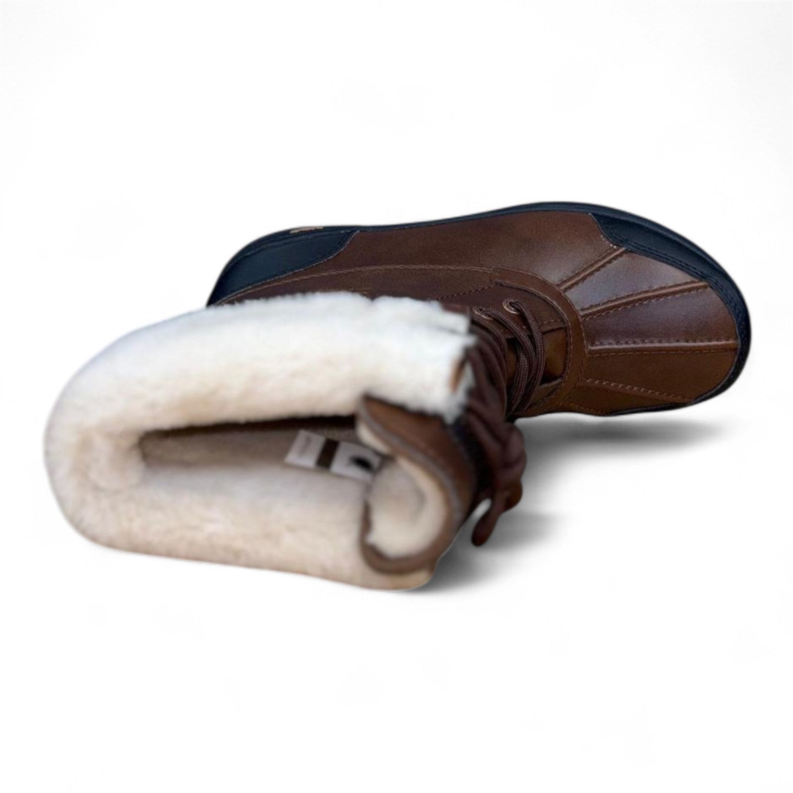 Ugg Girl Butte Ii Cwr Winter Boot