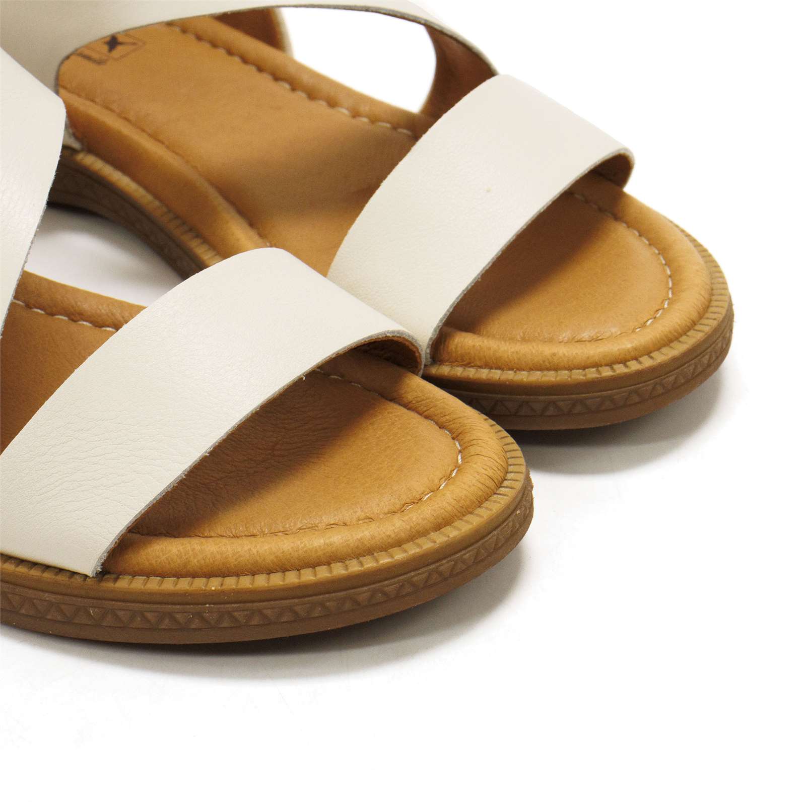 Pikolinos Women Moraira Leather Flat Sandals