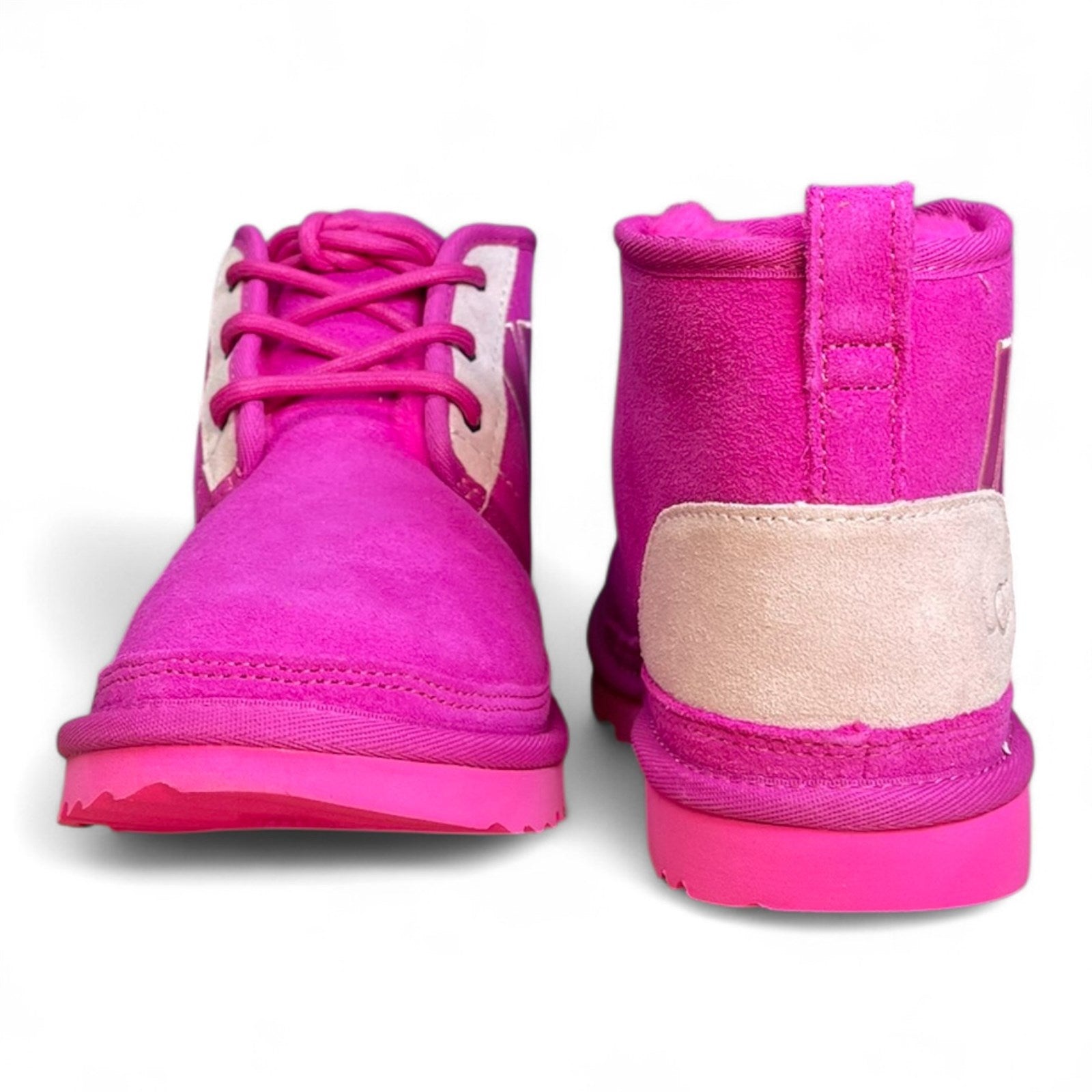 Ugg Girl Neumel Graphic Outline Boot