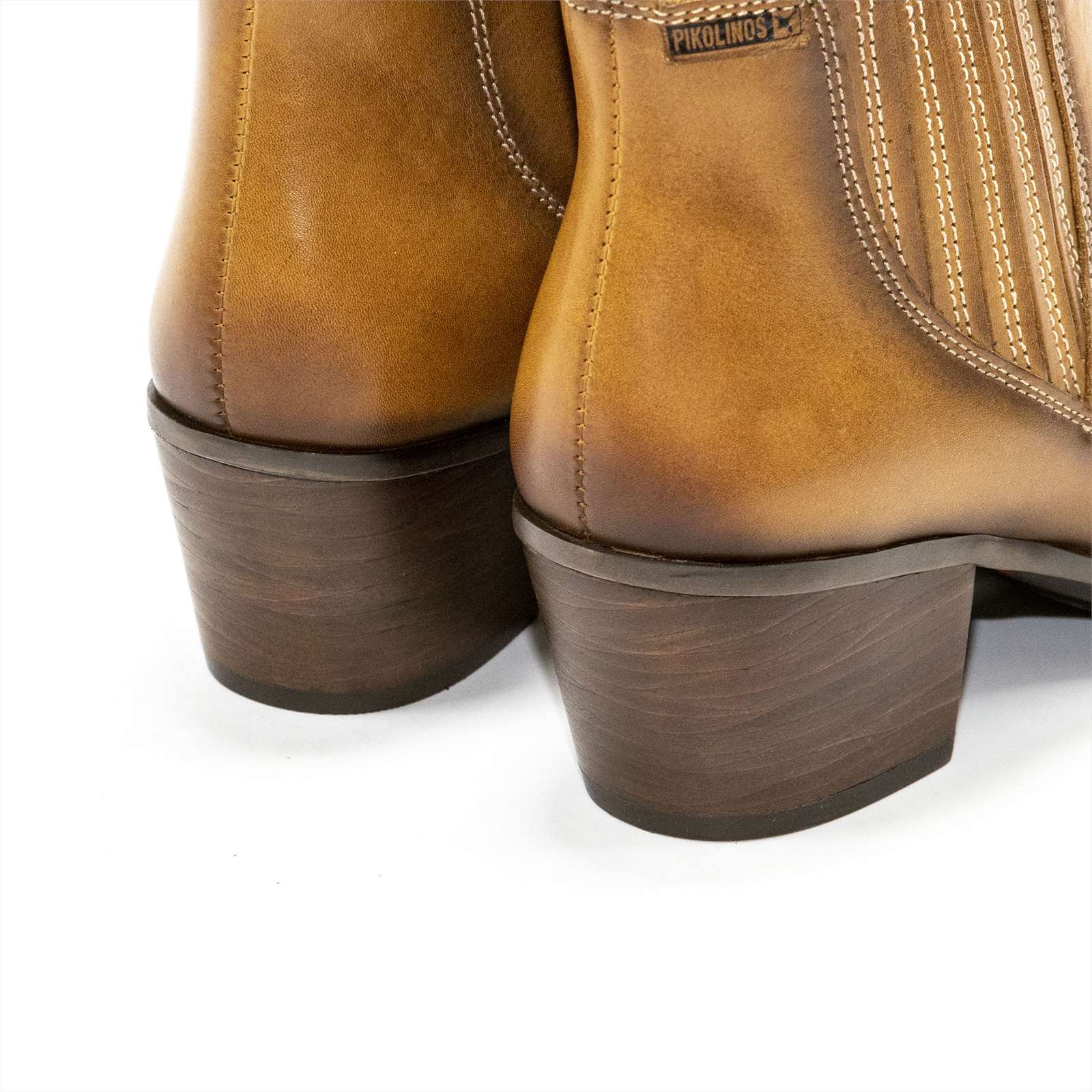 Pikolinos Women Huelma Boots