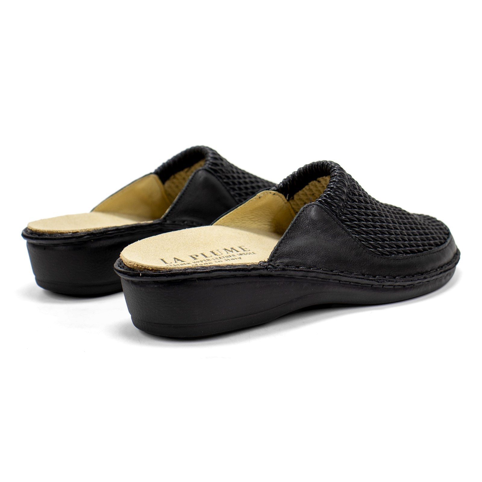 La Plume Women Flex Clogs