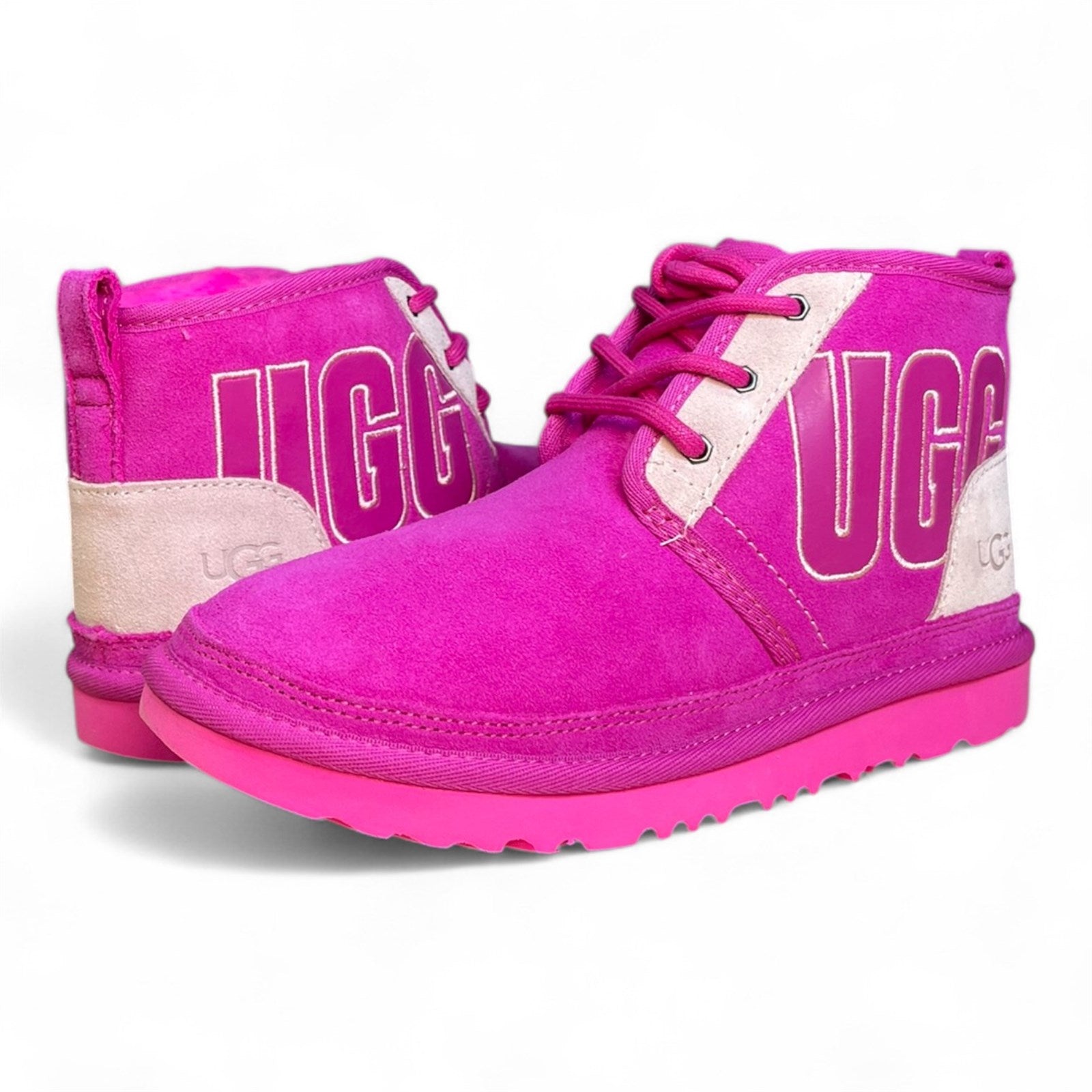 Ugg Girl Neumel Graphic Outline Boot