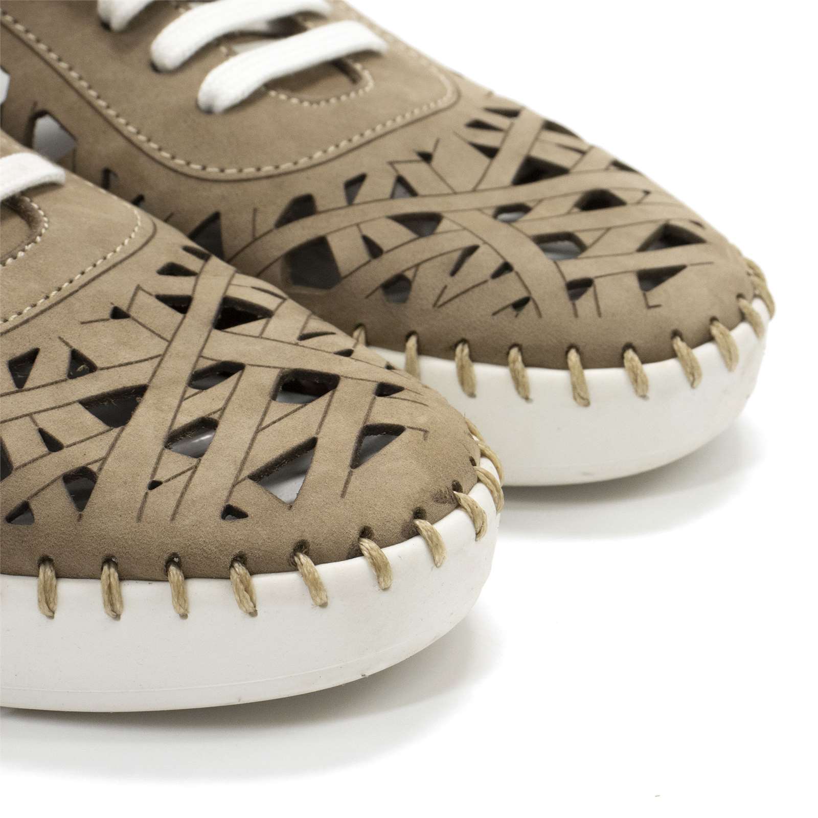 Eric Michael Women Dolores Laser-Cut Leather Casual Sneaker