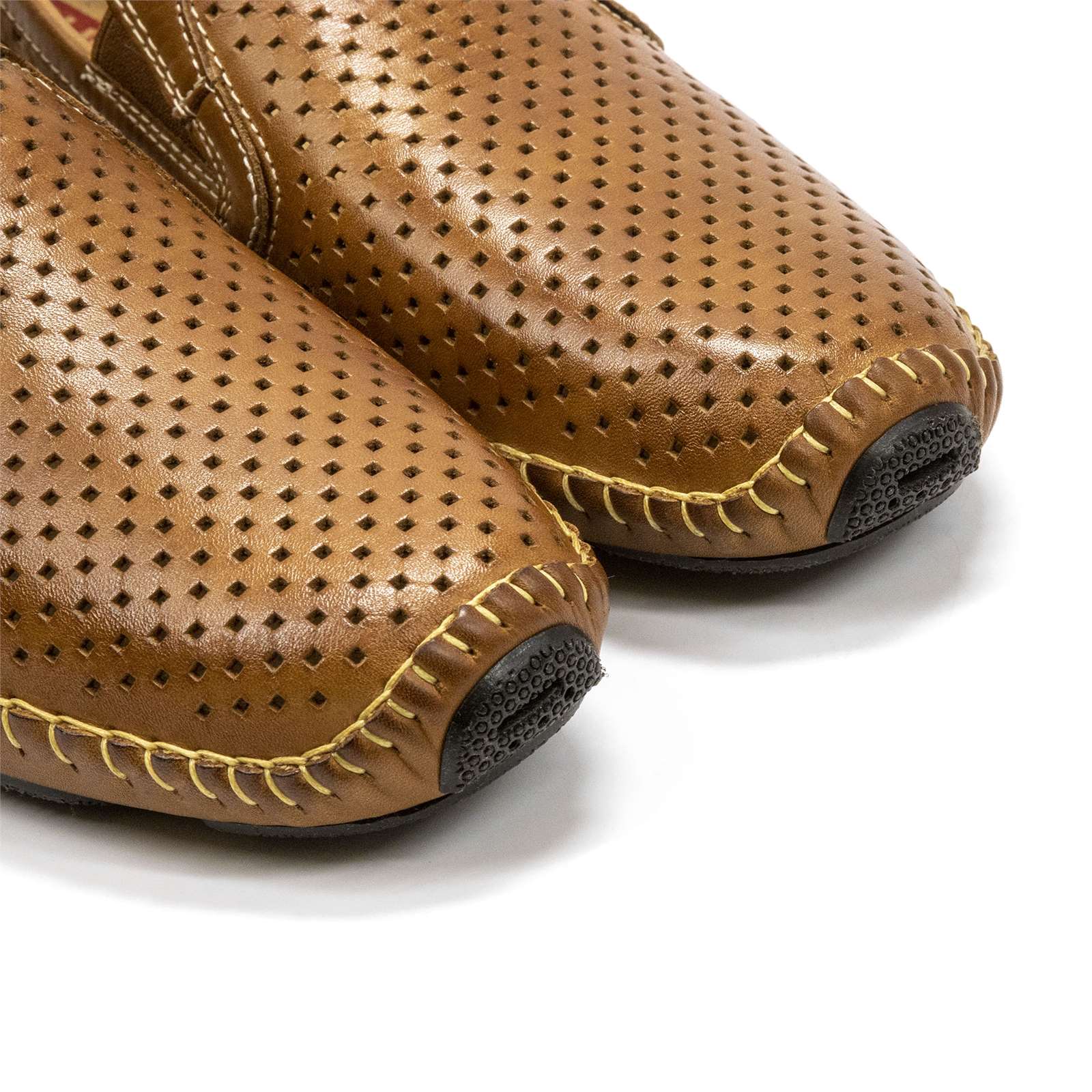 Pikolinos Men Jerez Perforated Loafer