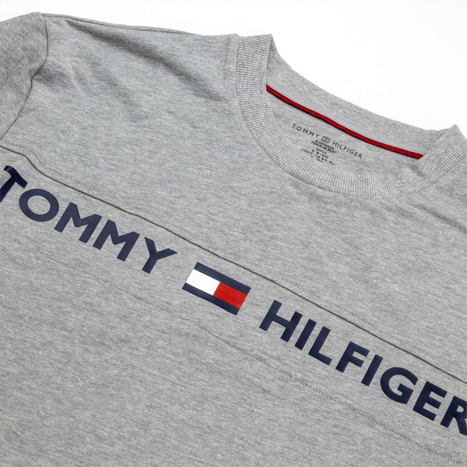 Tommy Hilfiger Men Modern Essentials Long Sleeve T-Shirt