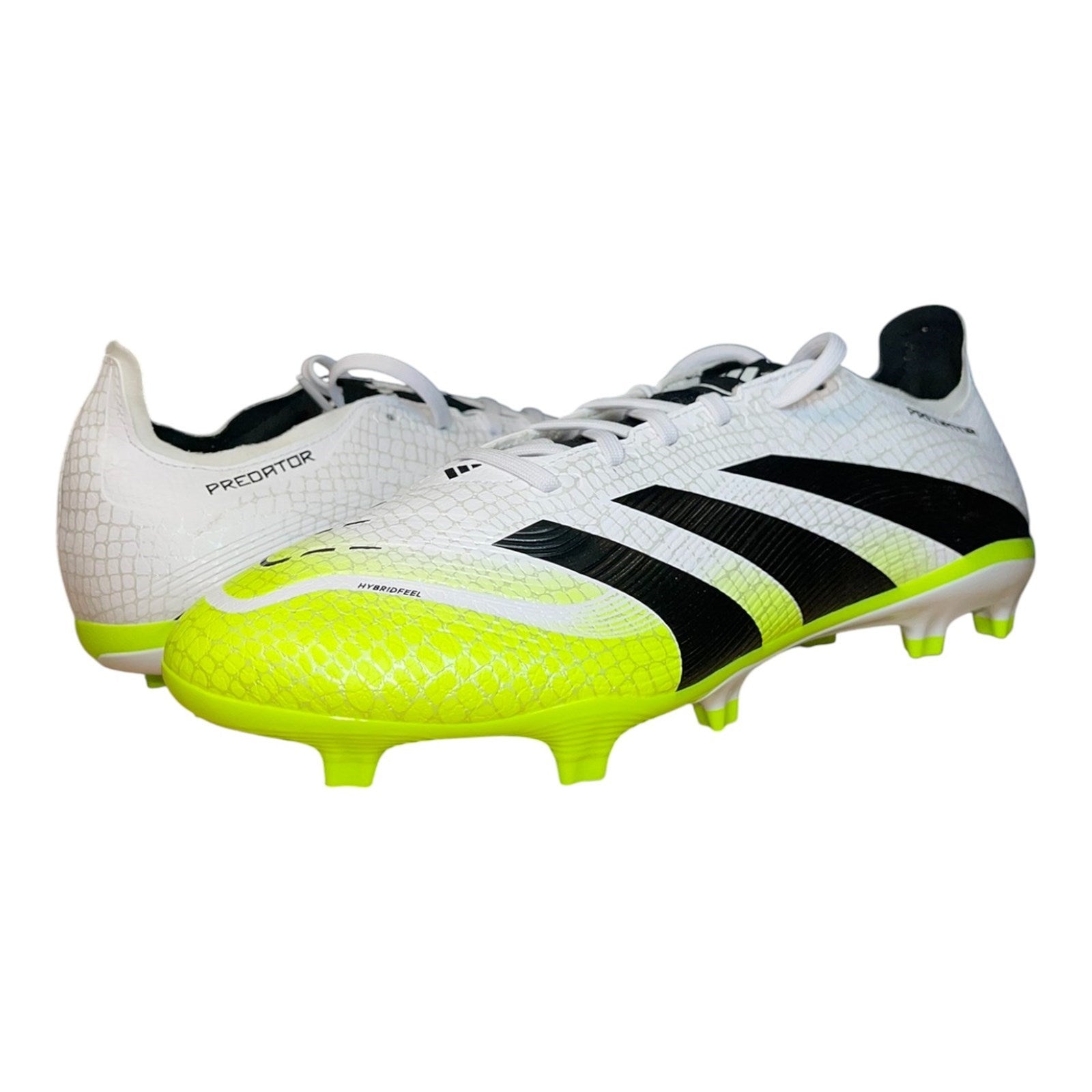 Adidas Men Predator League Fg/Mg Soccer Cleat
