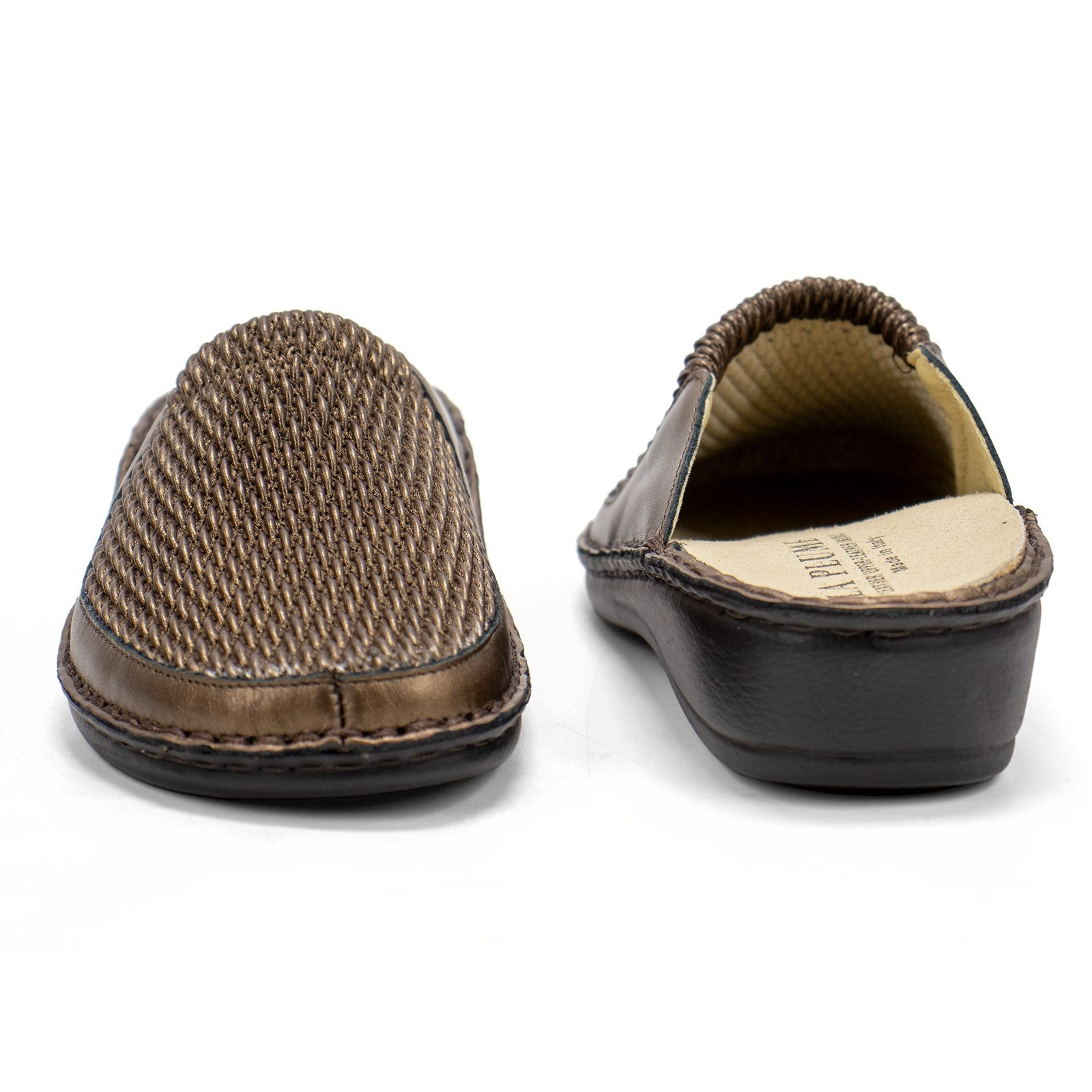 La Plume Women Flex Clogs