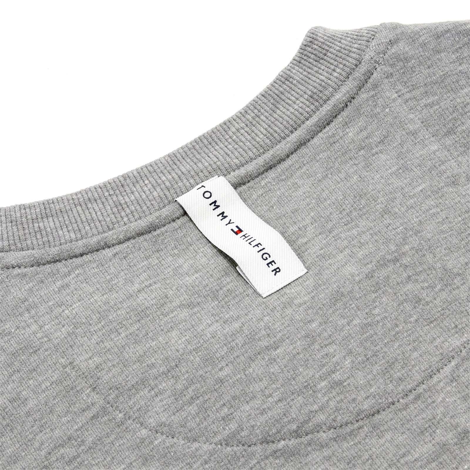 Tommy Hilfiger Men Modern Essentials Long Sleeve T-Shirt