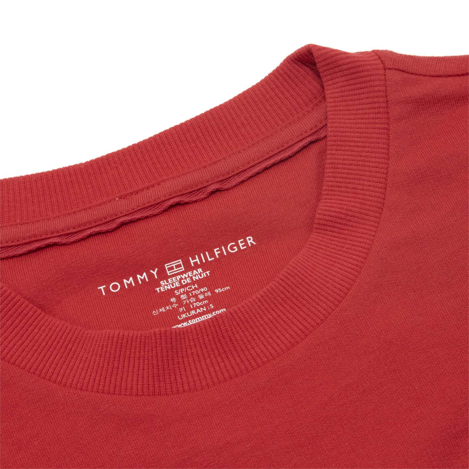 Tommy Hilfiger Men Modern Essentials Long Sleeve T-Shirt