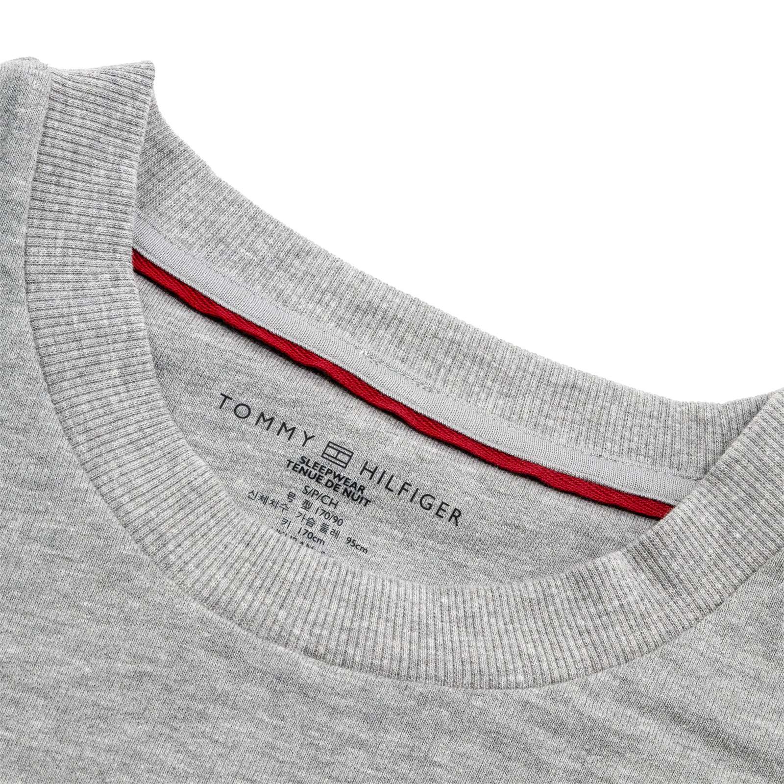 Tommy Hilfiger Men Modern Essentials Long Sleeve T-Shirt