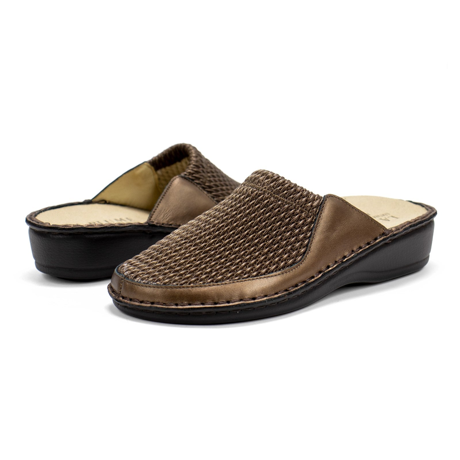 La Plume Women Flex Clogs