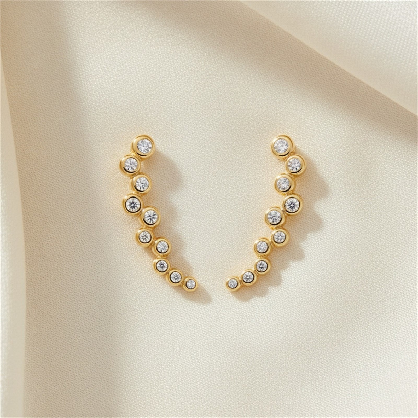 Athra Women Illusion Earring