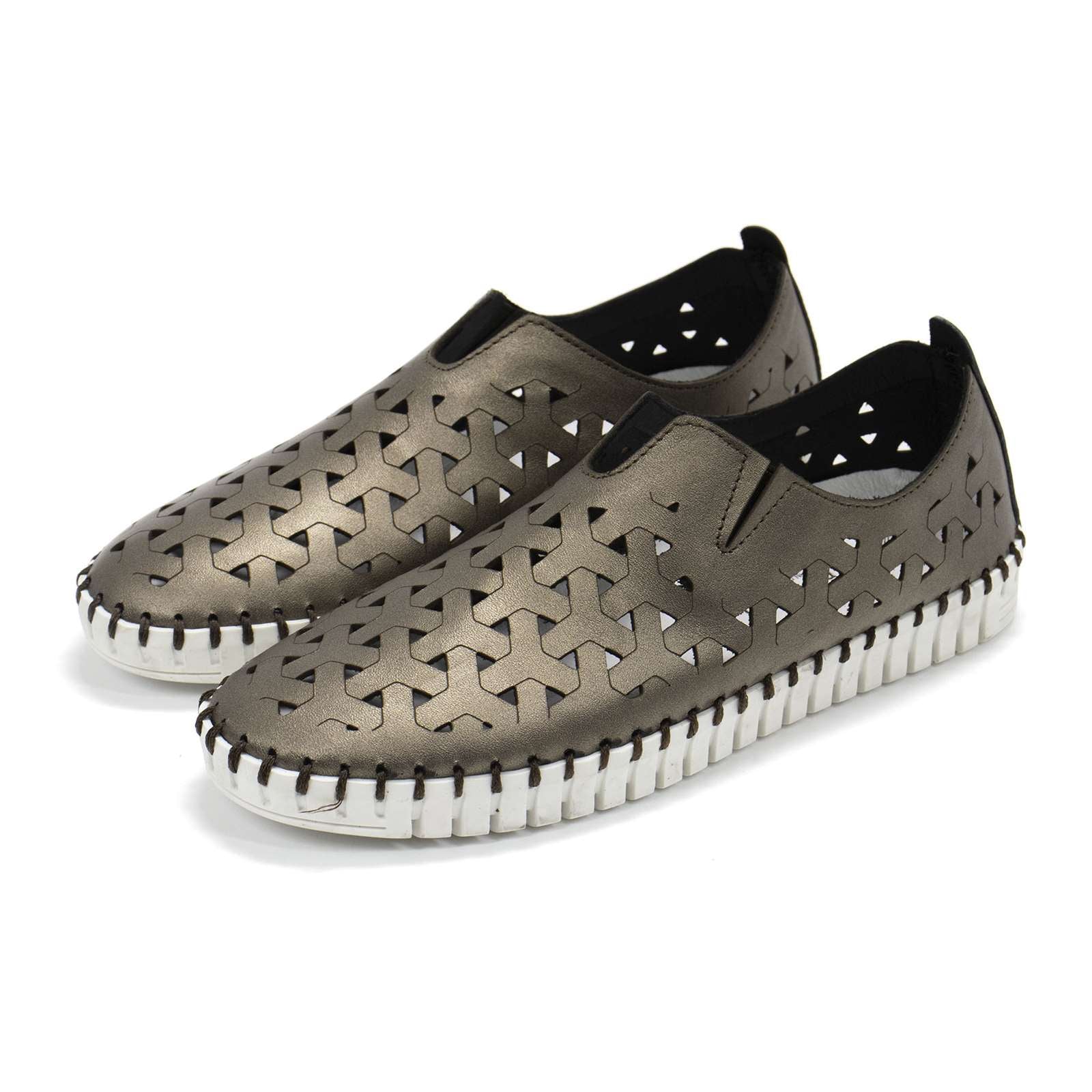 Eric Michael Women Inez Leather Slip-On Flat Comfort Shoes