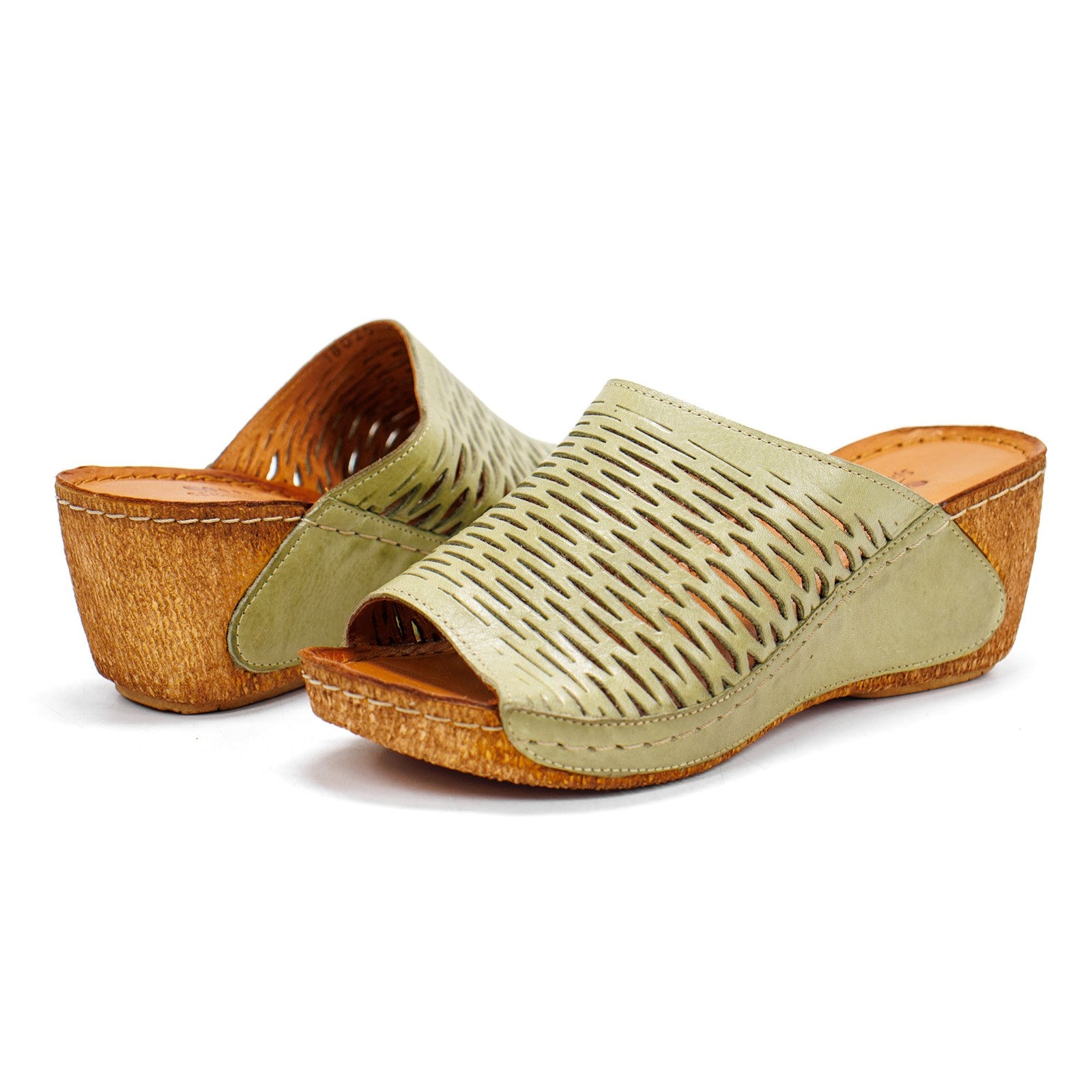 Spring Step Women Cunacena Slip On Wedge Sandal